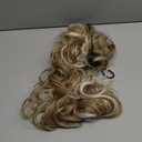 REECHO 24" Ponytail Extension Long Curly Claw Clip Ponytail Extension Jaw Clip in Pony Tails Natural Synthetic Hairpiece for Women Daily, Medium Blonde with Highlights