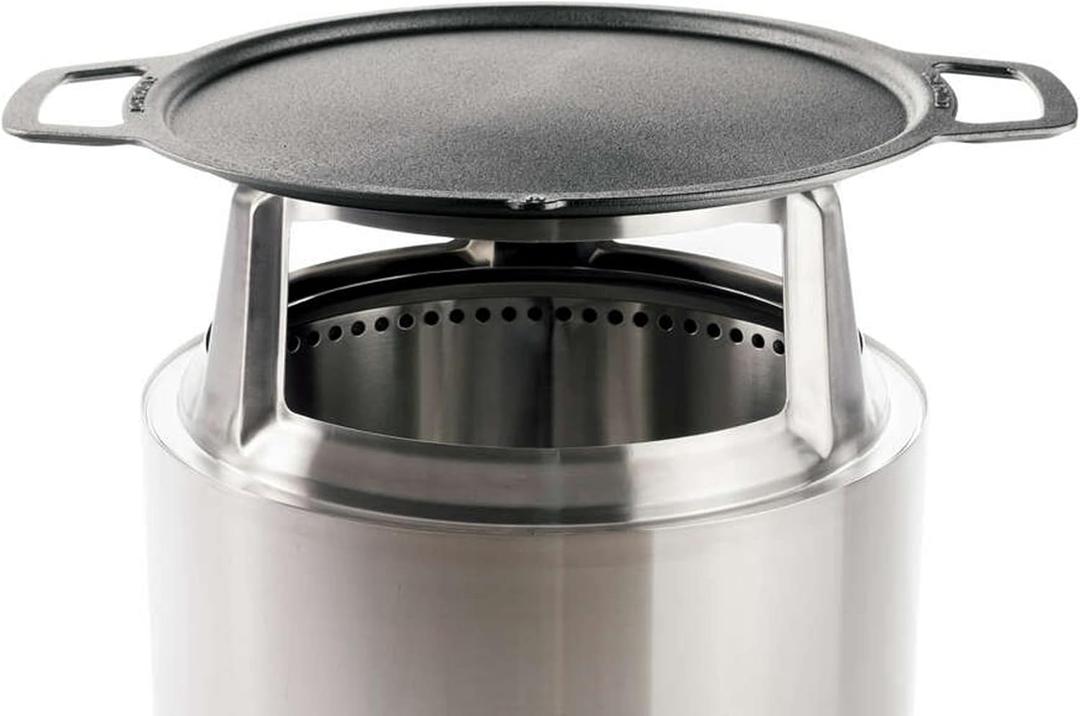 Solo Stove Bonfire Griddle + Hub, Cast Iron Cookware with Stainless steel Hub for 8 Elevation, Addition to Bonfire fire pit, Weight: 19.5lbs, Cooking surface diameter 17.75"