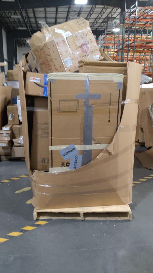 Pallet of Salvage Items