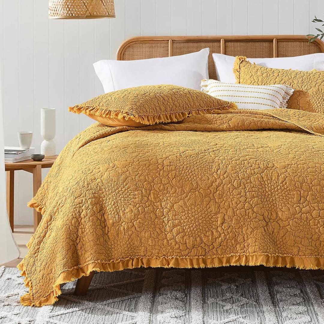 HORIMOTE HOME Yellow Ruffled Quilt King Size, Stone-Washed Microfiber Lightweight Crinkled Farmhouse Rustic Shabby Chic Bedding Set, 3 Pieces Reversible Bedspread with Pillow Shams for All Season (King(106"x 96"))