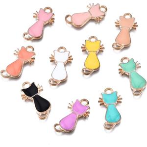 DanLingJewelry 100pcs Random Color Enamel Cat Charms Alloy Pendants Cute Craft Supplies With Loop for Jewelry Making (100 pcs - cat)