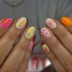French Tip Press on Nails Short Oval Almond Multicolor Fake Nails Press ons Artificial Acrylic Nail Art Kit Full Cover False Nails Glue on Nails with Lines Fish Star Design for Women 24Pcs