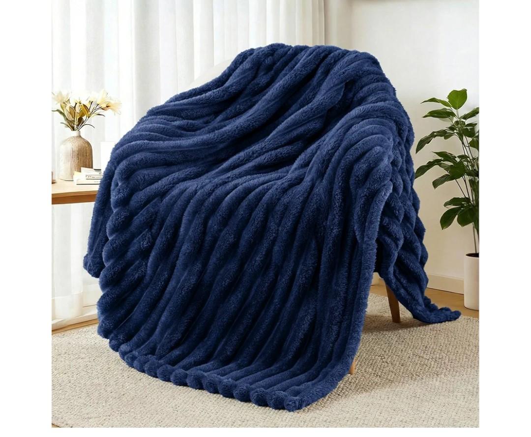Exclusivo Mezcla Fleece Throw Blanket for Couch, Super Soft Striped Jacquard Bed Blanket, Lightweight Fuzzy Cozy for All Seasons, 50x60 Inches, Navy Blue