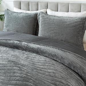 HoneiLife Velvet Quilt Sets King - Lightweight Bedspreads 3-Pieces, Stripe Coverlets Rustic Bed Cover King Quilt Bedding Sets for All Season Use, Grey (King-106" x 96")
