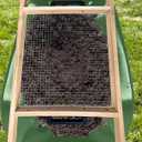 Large Soil Sifter, Dirt Sifter for Gardening, for Use in a Wheelbarrow, Compost Sifter, Garden Sieve for sifting Little Rocks/Top Soil/Peat Moss/Worm/Leaves/Loam Soil/Sand/Gravel (Mesh Screen 1/2")