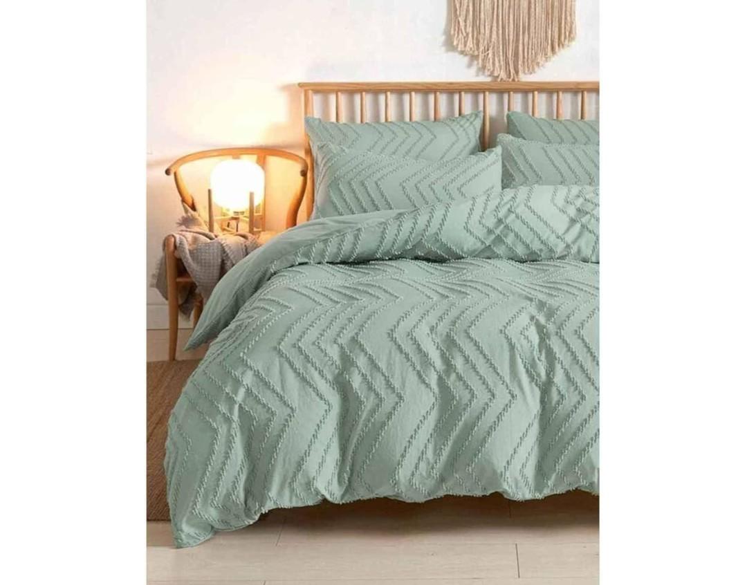 Nanko Sage Green Duvet Cover Queen Size, 3pc Boho Tufted Microfiber Bedding Comforter Cover Set, All Season Aesthetic Shabby Chic Soft Embroidery Textured Geometric Quilt Cover (90x90)
Queen Size