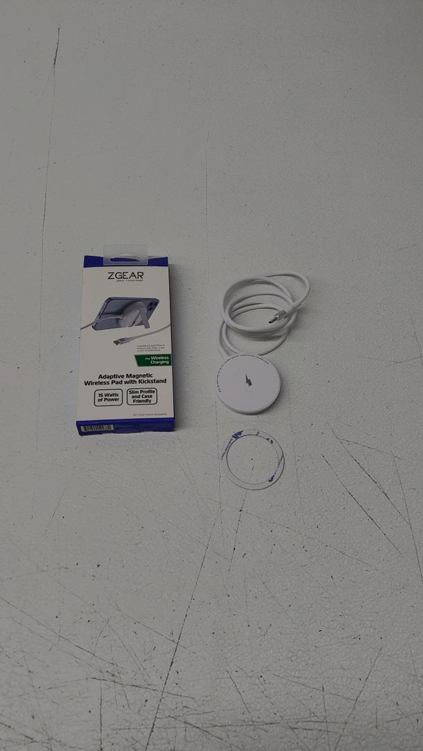 ZGEAR Adaptive Magnetic Wireless Pad with Kickstand