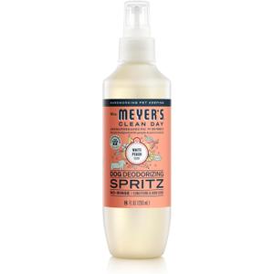 MRS. MEYER'S Clean Day Dog Deodorizing Spray, White Peach Scent, 8oz 