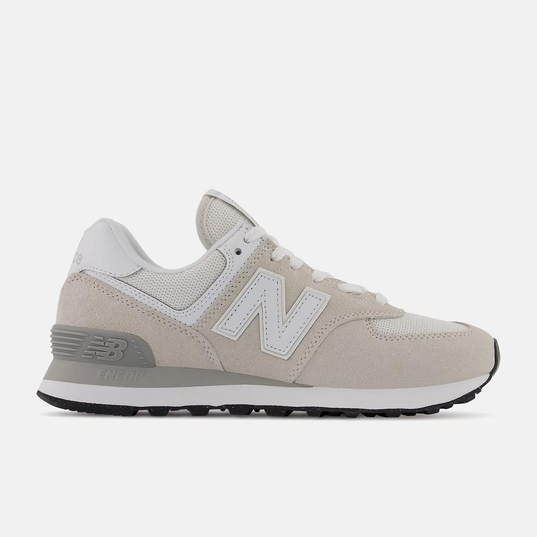 New Balance Women's 574 Core Sneaker Size 8.5