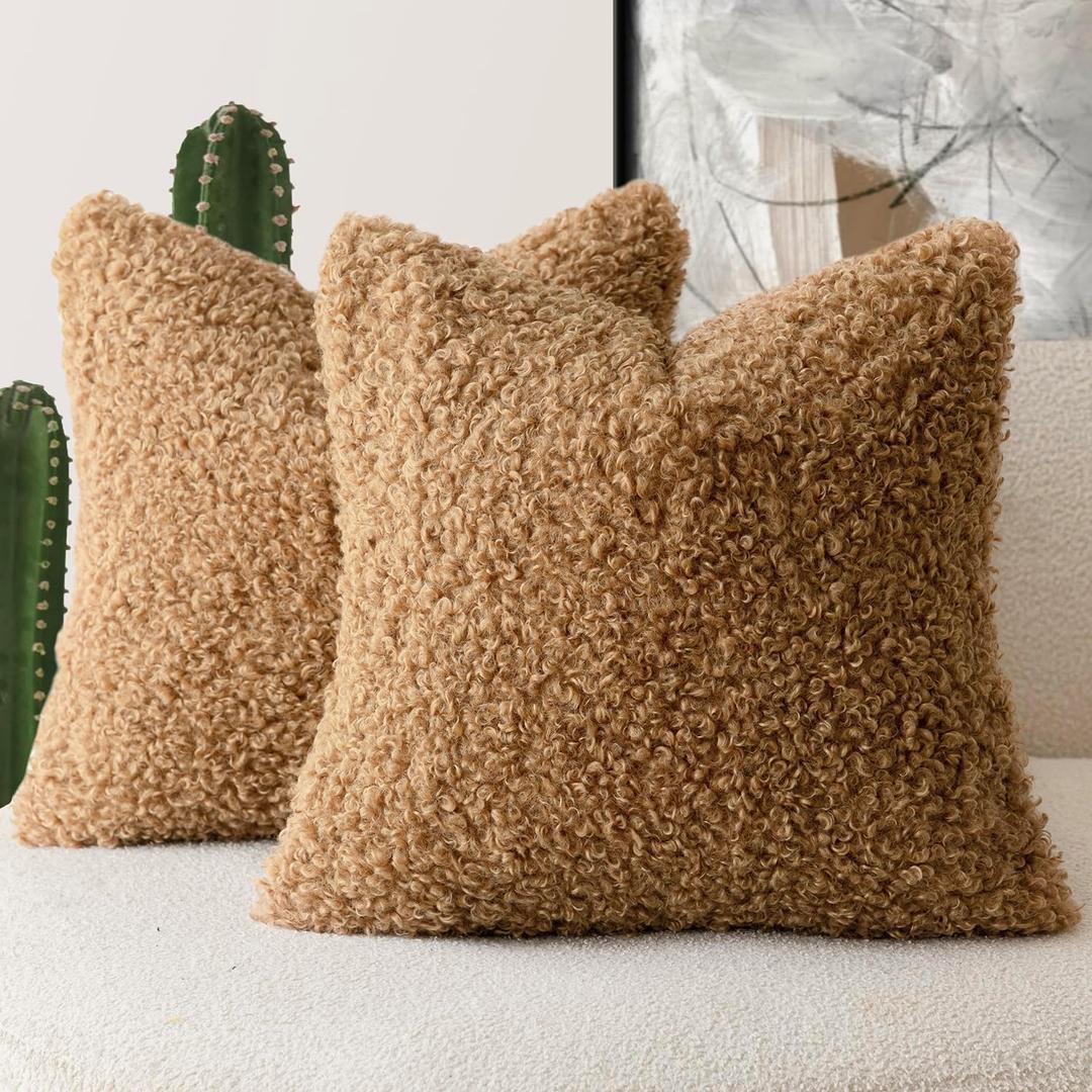 Foindtower 2 Pieces 20x20 Inch Bronze, Faux Fur Throw Pillow Cover Accent Sherpa Pillow Fuzzy Soft Pillowcases Sheepskin Decorative Fleece Cushion Case for Bed Couch Living Room
