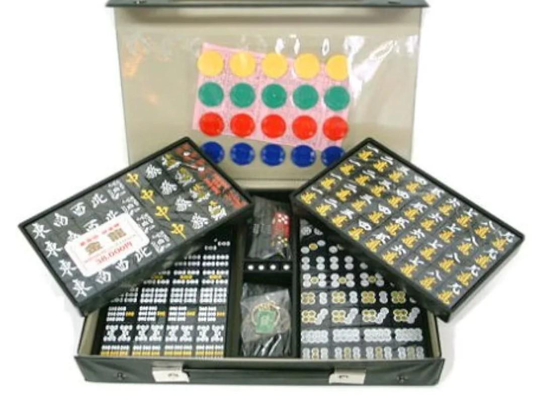 Honda Kasei Mahjong Tiles Gold Dragon, Black