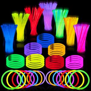 JOYIN 800 Pcs 8" Glow sticks Bulk Party Favors Pack, Neon Glow in the Dark Party Supplies, Light Up Necklaces and Bracelets with Connectors, Easter, Football, Birthday Decorations
