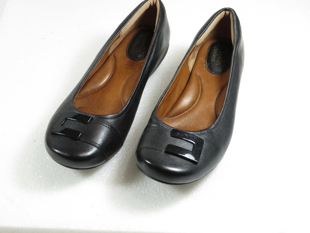 Clark’s Concert Choir Women’s Black Leather Ballet Flat Shoes, Size 9