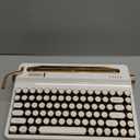 YUNZII QL75 Wireless Typewriter Hot Swap Retro Mechanical Keyboard,Punk Round Keycaps,RGB Backlit QMK/VIA Programmable, Multi-Device Keyboard with 2.4GHz/Type-C/BT5.0 (White, Cocoa Cream V2 Switch)