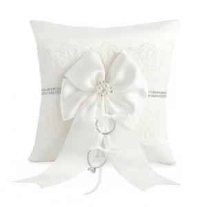 iKeep Wedding Ring Bearer Pillow: 8.2 x 8.2 Inch Ivory Satin Ring Cushion with Lace & Pearl Bow – Ceremony Ring Holder for Flower Boy or Girl
