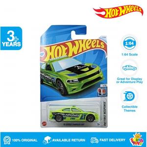 Hot Wheels Pack of 3 (70 Dodge Charger R/T,Fiat 500e, 15 Dodge Charger SRT)