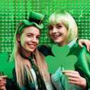 4 x Green Streamers Tinsel Backdrop, Green Foil Fringe Curtain, Birthday Party Decorations, Christmas Decorations, Dinosaur Party Decor, Jungle Theme Decorations, Football Decorations for Party (2 pack)