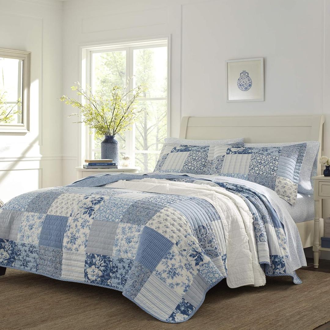Laura Ashley - Queen Quilt Set, Soft & Reversible Cotton Floral Bedding with a Medium Weight Feel, 3 Piece Bed Set with Matching Pillowcases (Paisley Printed Patchwork Blue)