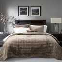 Luxury Velvet Quilt Set King Size Bedding Sets, Ultra Soft Velvet Comforter Set, Lightweight Channel Box Stitch Oversized Bedspread Coverlet for All Season, with 2 Shams, Mocha Brown