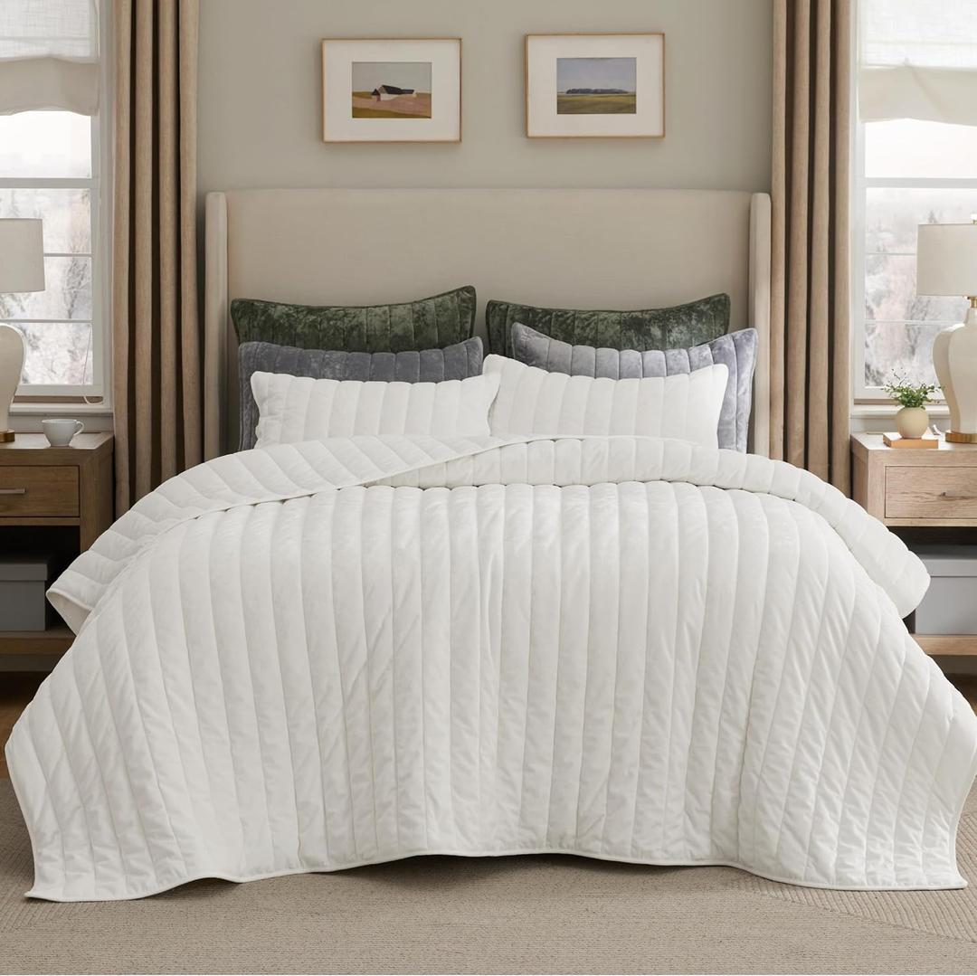 Bedsure Velvet Quilt King Size Set - 108"x96" Lightweight Velvet Comforter King, Oversized Luxury Bedspread Coverlet, Ultra-Soft Winter Bedding Set with 2 Pillow Shams, Cream White