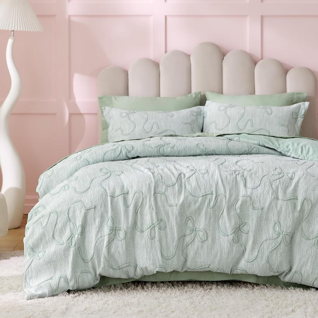 Bedsure Green Duvet Cover Queen Size with Bowknot Jacquard Design, Soft and Elegant Boho Bedding Set, Luxurious Craftsmanship for a Stylish Bedroom,Includes 1 90"x90" Duvet Cover & 2 Pillow Shams