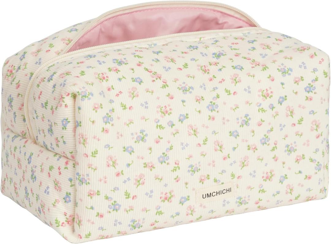 Large Floral Quilted Makeup Bag,Cute Cosmetic Bag for Women and Girls,Travel Coqutee Aesthetic Organized Bag
