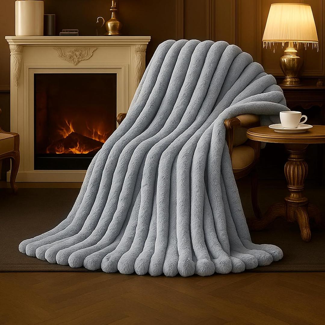 Amlie Home Faux Fur Throw Blanket for Couch, Cozy Fuzzy Fluffy Fur Luxurious Soft Striped Plush Gift Blankets for Family Sofa Chair Bedroom, 55"x70", Light Grey