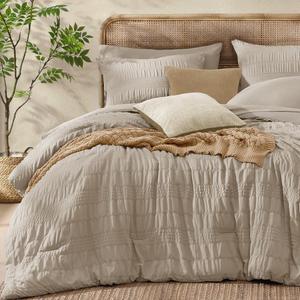 CASAAGUSTO King Size Comforter Set, 7 Pieces Oatmeal Seersucker Bed in a Bag King Soft All Seasons, King Bedding Sets with Comforter, Flat Sheet, Fitted Sheet, 2 Pillow Shams, 2 Pillowcases