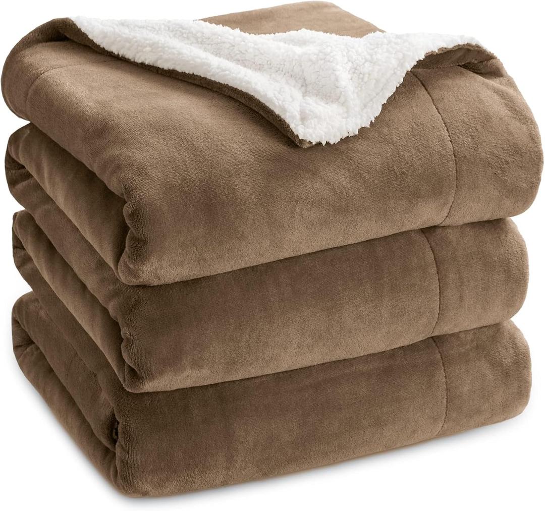 Bedsure GentleSoft Sherpa Fleece Blanket Queen Size for Bed, Non-Heated, Thick and Warm Throw for Women and Men, Soft Fuzzy Plush Queen Blanket for Winter, Camel, 90x90 Inches