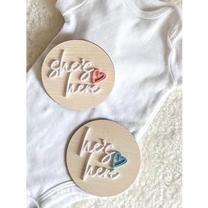 FELIXTA SET 2 OF He's Here/She's Here Wooden Baby Announcement Sign, WHITE (03)