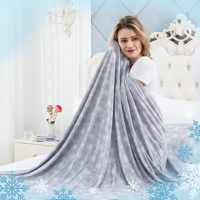 OIGAE Cooling Blanket for Hot Sleepers - Soft & Lightweight Summer Cold Blanket for Night Sweats | Perfect for Bed, Couch, Sofa (Light Grey, Throw 50" x 70")