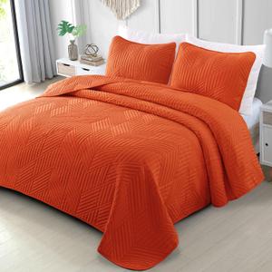 Exclusivo Mezcla Ultrasonic Full Queen Quilt Bedding Set, Lightweight Burnt Orange Bedspreads Soft Modern Geometric Coverlet Set for All Seasons (1 Quilt and 2 Pillow Shams)