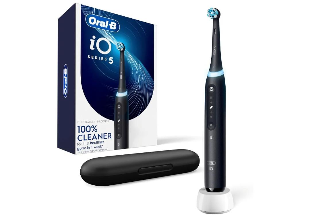 Oral-B Rechargeable Electric Toothbrush, iO5 Customizable Clean, 5 Cleaning Modes, Visual Pressure Sensor to Protect Gums, Travel Case, Black