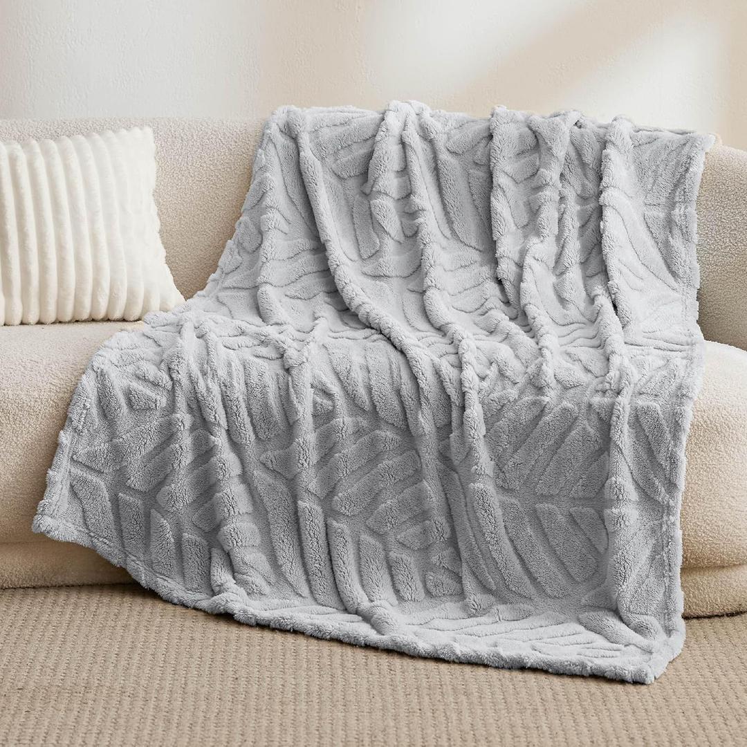 Bedsure Twin Blanket for Couch - Leaf Textured, Thick and Warm, Super Soft Boho Throw Blanket for Bed, Cute Small Fleece Gift for Women, Home Decor, Cloudy Grey, 60x80 Inches