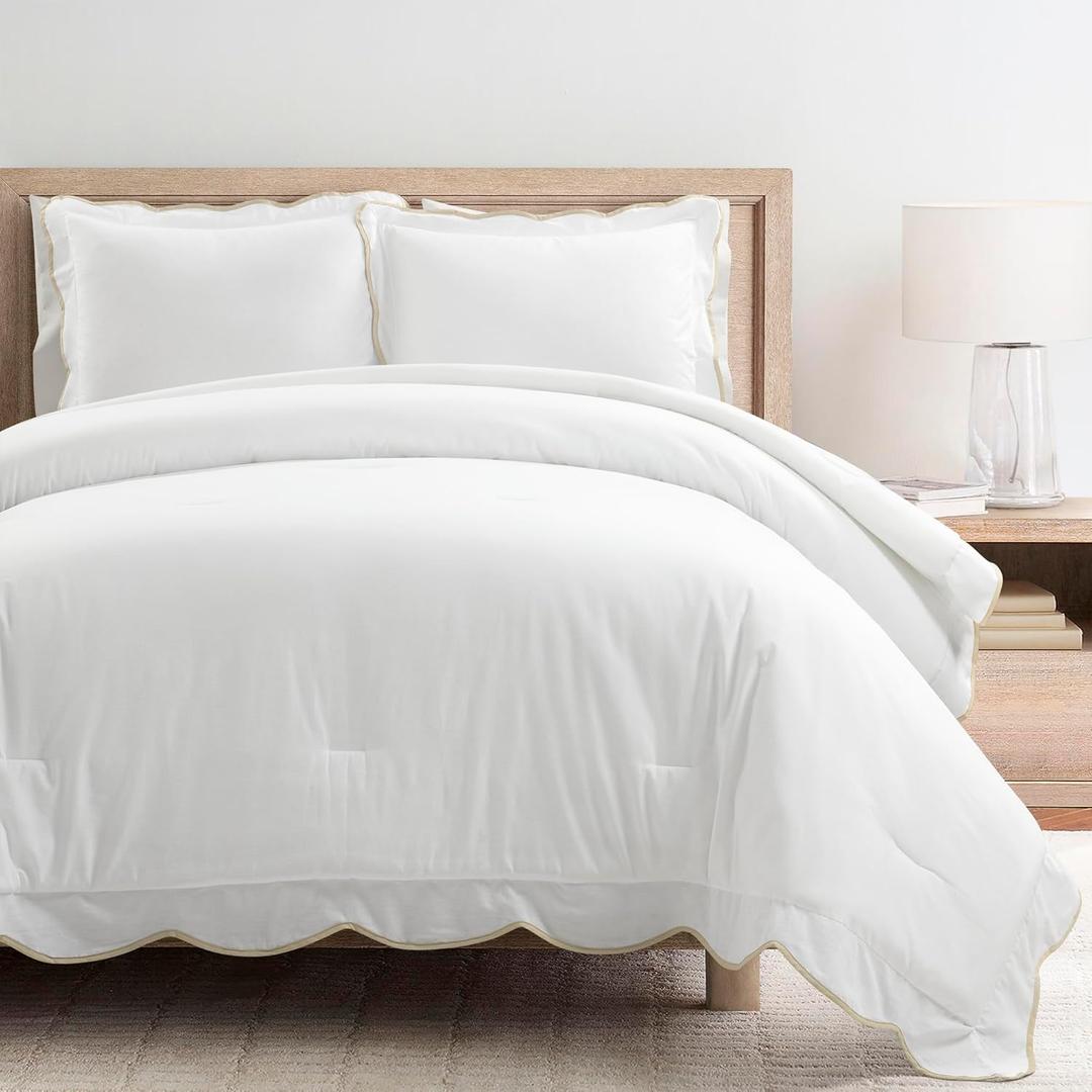 Lush Decor Coastal Chic Scalloped Edge Comforter Set, 3 Piece Set King/California King, Neutral & White - King Bedding Set - White Comforter King Size - Coastal Decor