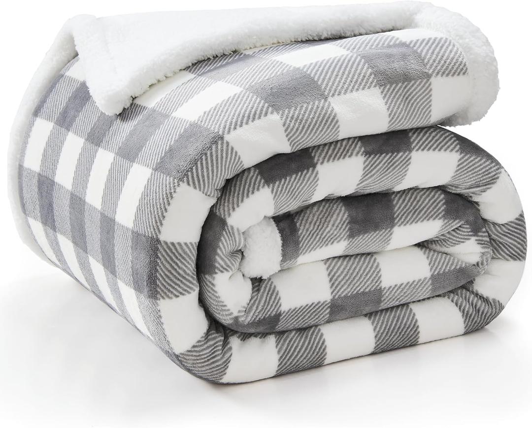 BEDELITE Sherpa Fleece Blankets King Size - Grey and White Buffalo Plaid Christmas Blanket, Super Soft Cozy Warm Thick Winter Blanket for Couch and Bed, 108" x 90"