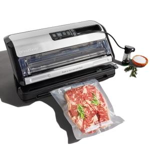 FoodSaver FM5000 Series 2-in-1 Vacuum Sealing System and Starter Kit