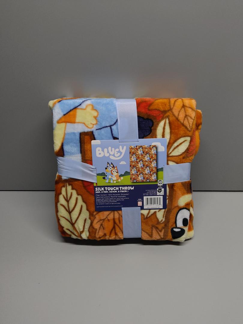 Bluey All Over Hugs Amp Leaves Throw, 50in x 70in