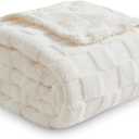 NEWCOSPLAY Super Soft Throw Blanket Ivory Premium Silky Flannel Fleece 3D Checkered Lightweight Bed Blanket All Season Use (Ivory Checkered, Throw(50"x70"))