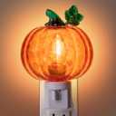 Meonum Halloween Pumpkin Bubble Night Light Plug Into Wall, Bright Orange Pumpkin Fall Seasonal Light Powered by C7 LED Bulb Decoration for Home Bedroom Bathroom Kitchen Hallway(Classic Style)