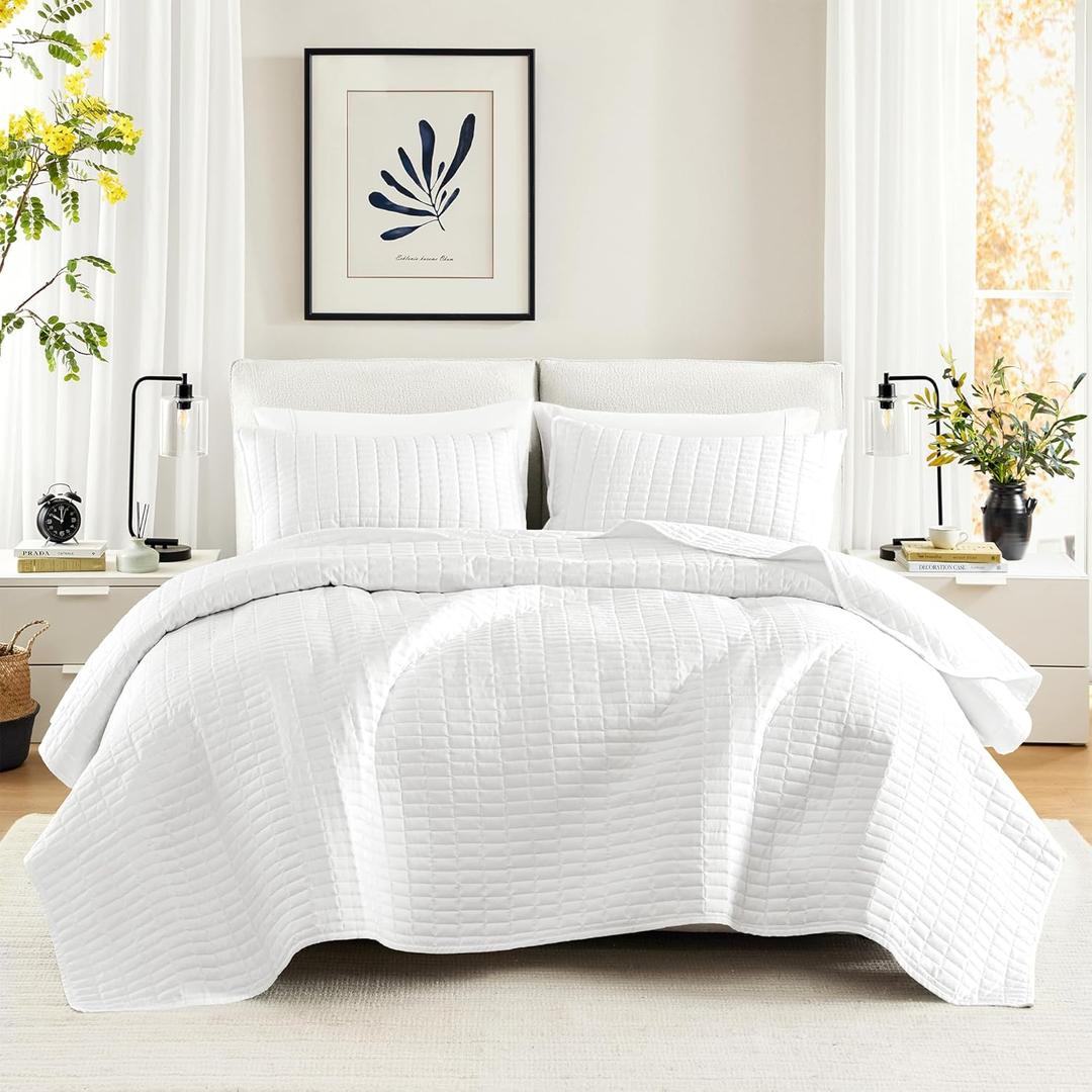 Comfort Spaces Kienna Quilt Set- Double Sided Stitching Design Summer Blanket, Lightweight, Soft, All Season Bedding Layer, Matching Sham, White, Coverlet Full/Queen(90"x90") 3 Piece