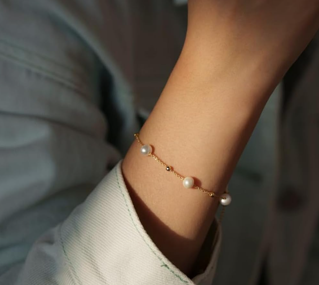 Gold Pearl Bracelets for Women Stainless Steel Adjustable 18K Gold Dainty Pearl Bead Link Simple Cute Women's Bracelet Trend Bridesmaid Jewelry Gifts for Her