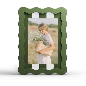 YESKAY 4x6 Picture Frame with Real Glass,Wavy Edge Wooden Photo Frame for 3.5x5,Cute Scalloped Picture Frame for Tabletop or Wall Hanging,Green,1 Pack