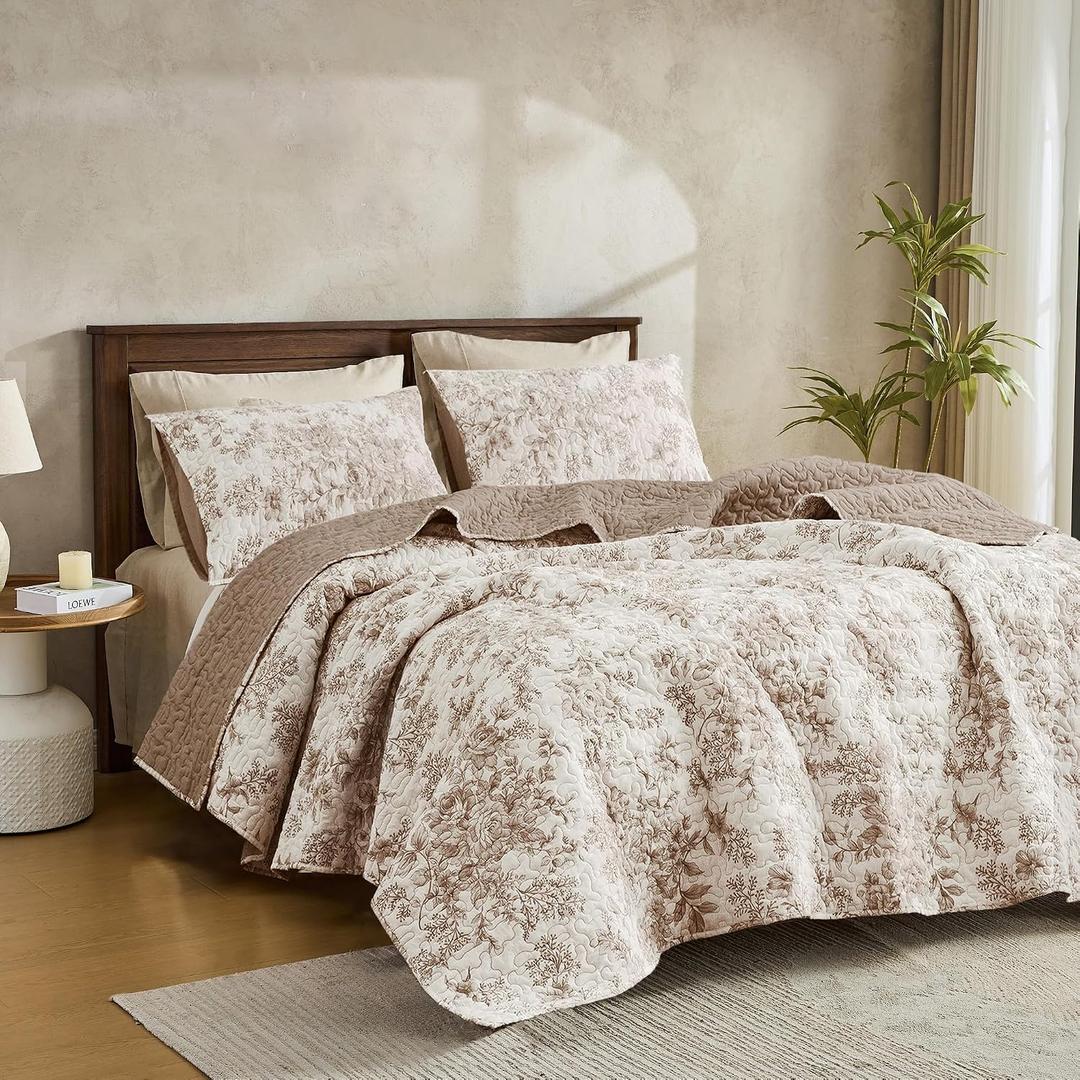Taupe Floral Quilt Blanket Size 104x90in, Summer Cooling 3 Piece Bedding Set Pillow Case 2 pcs size 36inx20in, Machine Washable Lightweight Soft Bed Cover for All Season