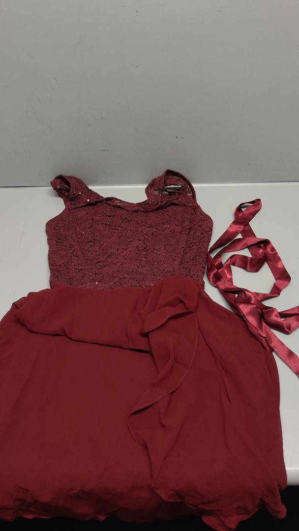 BeryLove Women's Cocktail Dresses Prom Wedding Guest Short Bridesmaid Dresses Ruffle Hem Sleeveless Lace Formal Dress XS