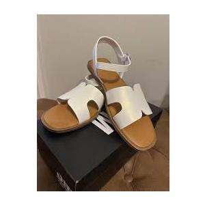 SMNY White Size 5