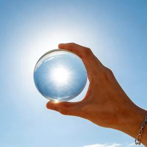 80mm Sparkling Clear Crystal Ball, 3.2in Handcrafted Photography Prop for Magical Shots Elegant Divination Sphere Glass Ball Crystal Sphere Home & Party Decor for Women, Family, Fortune Teller