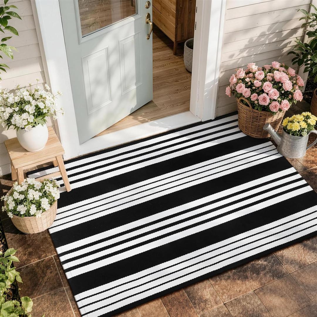 OJIA Front Door Mats Outdoor 27.5x43 Inches, Black and White Outdoor Rugs Cotton Woven Front Door Rug Machine Washable Layered Doormats for Porch/Farmhouse/Kitchen/Entryway/Patio Decor