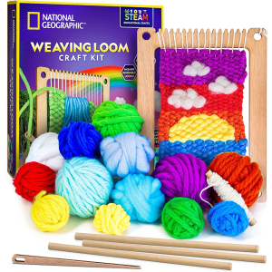NATIONAL GEOGRAPHIC Wooden Arts and Crafts Loom Weaving Kit - Yarn and 3 Fun Designs for Easy Weaving, Child Weaving Set with Loom