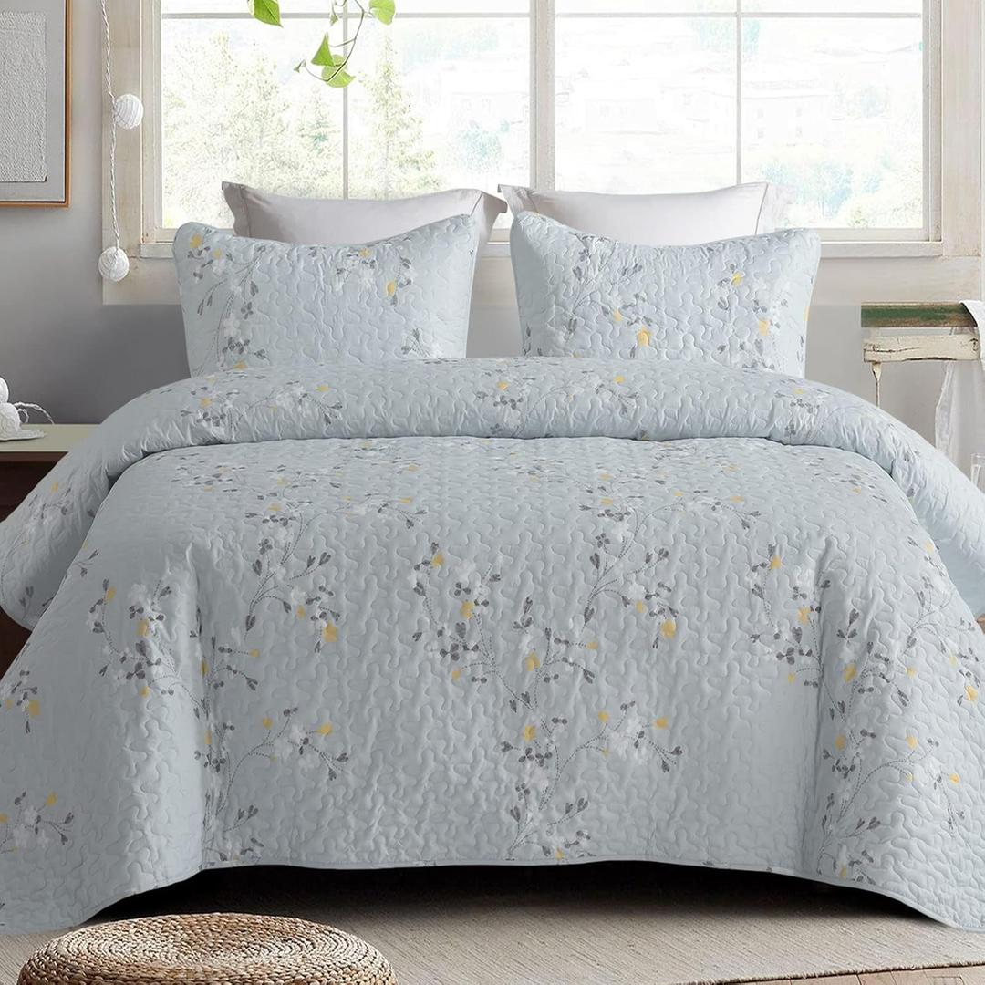 Exclusivo Mezcla Reversible Boho Quilts King Size, Light Blue Bedspreads Lightweight Coverlet All Season Flowers Quilt Bedding Set with Printed Floral Pattern (1 Quilt, 2 Pillow Shams)